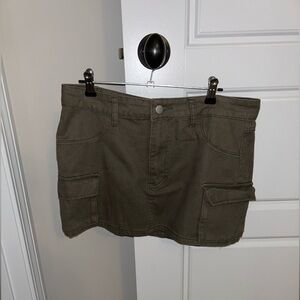 SHEIN Army Green Cargo Denim Skirt NWOT